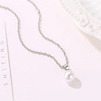 Pearl Women's Necklace with Beaded Pendant