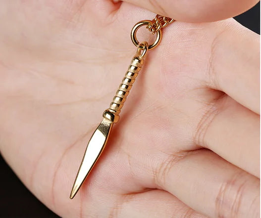 Men's Pendant Necklace with Arrowhead Design
