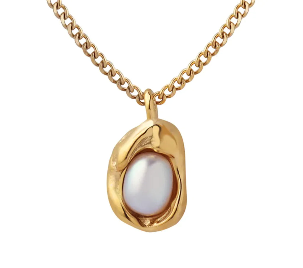 Women's Alien Pendant Necklace