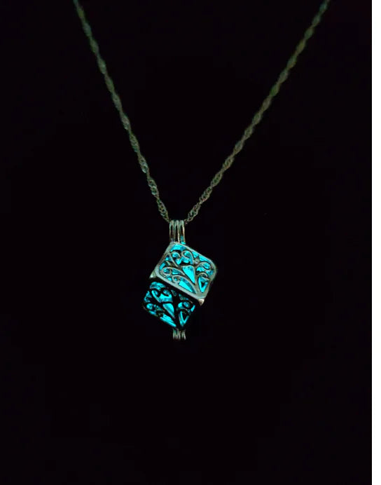 Fluorescent Stone Necklace, Sweater Chain, Teardrop Design