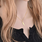 18K Feather Women's Delicate Collarbone Necklace